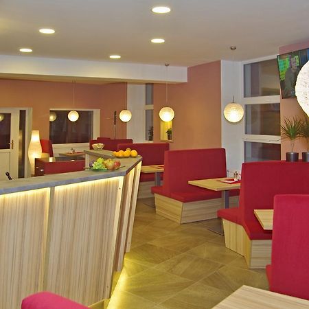 Hotel Pod Radnici Sumperk ภายนอก รูปภาพ