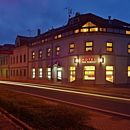 Hotel Pod Radnici Sumperk ภายนอก รูปภาพ