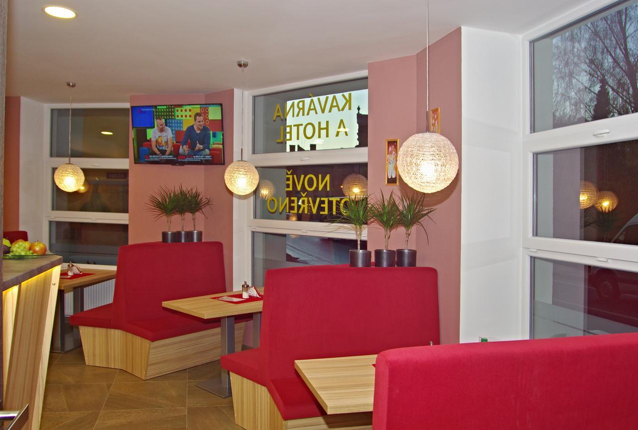 Hotel Pod Radnici Sumperk ภายนอก รูปภาพ