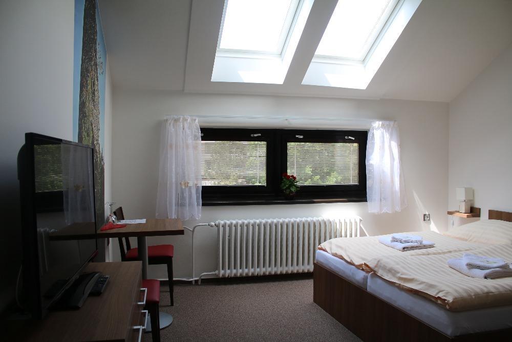 Hotel Pod Radnici Sumperk ภายนอก รูปภาพ