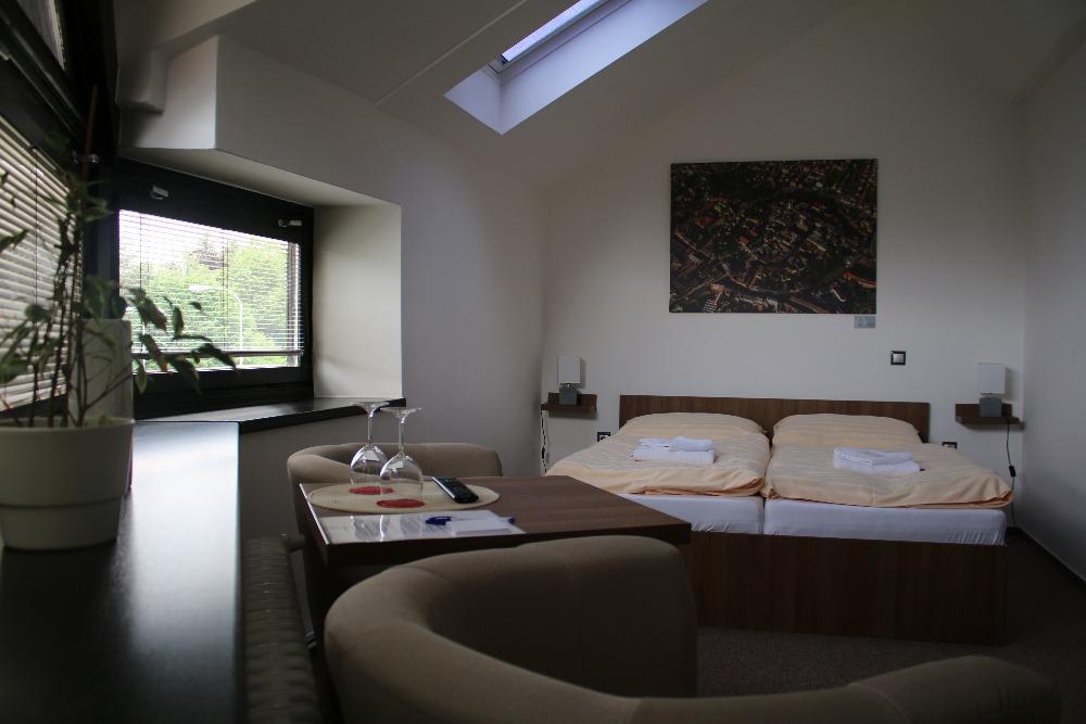 Hotel Pod Radnici Sumperk ภายนอก รูปภาพ