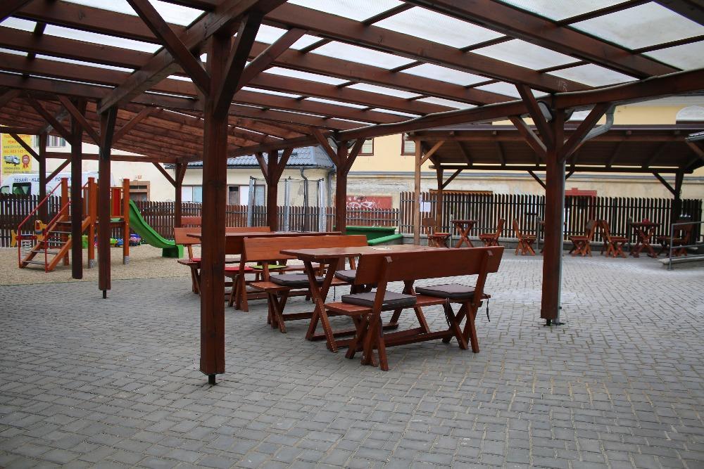 Hotel Pod Radnici Sumperk ภายนอก รูปภาพ